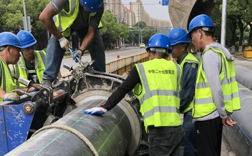 上海拖拉管施工：科技助力高效安全完成?